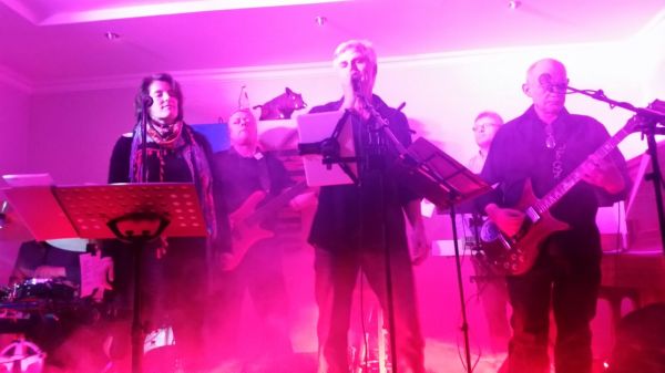 ELAYNE Wohnzimmerkonzert mit Sönke 2016